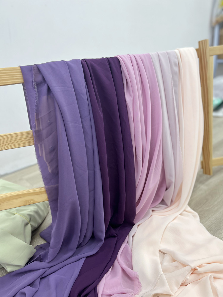 포도색 쉬폰 소재의 드레이핑 원단으로, 웨딩 연회 장식 - Table Runner 리뷰 및 가격